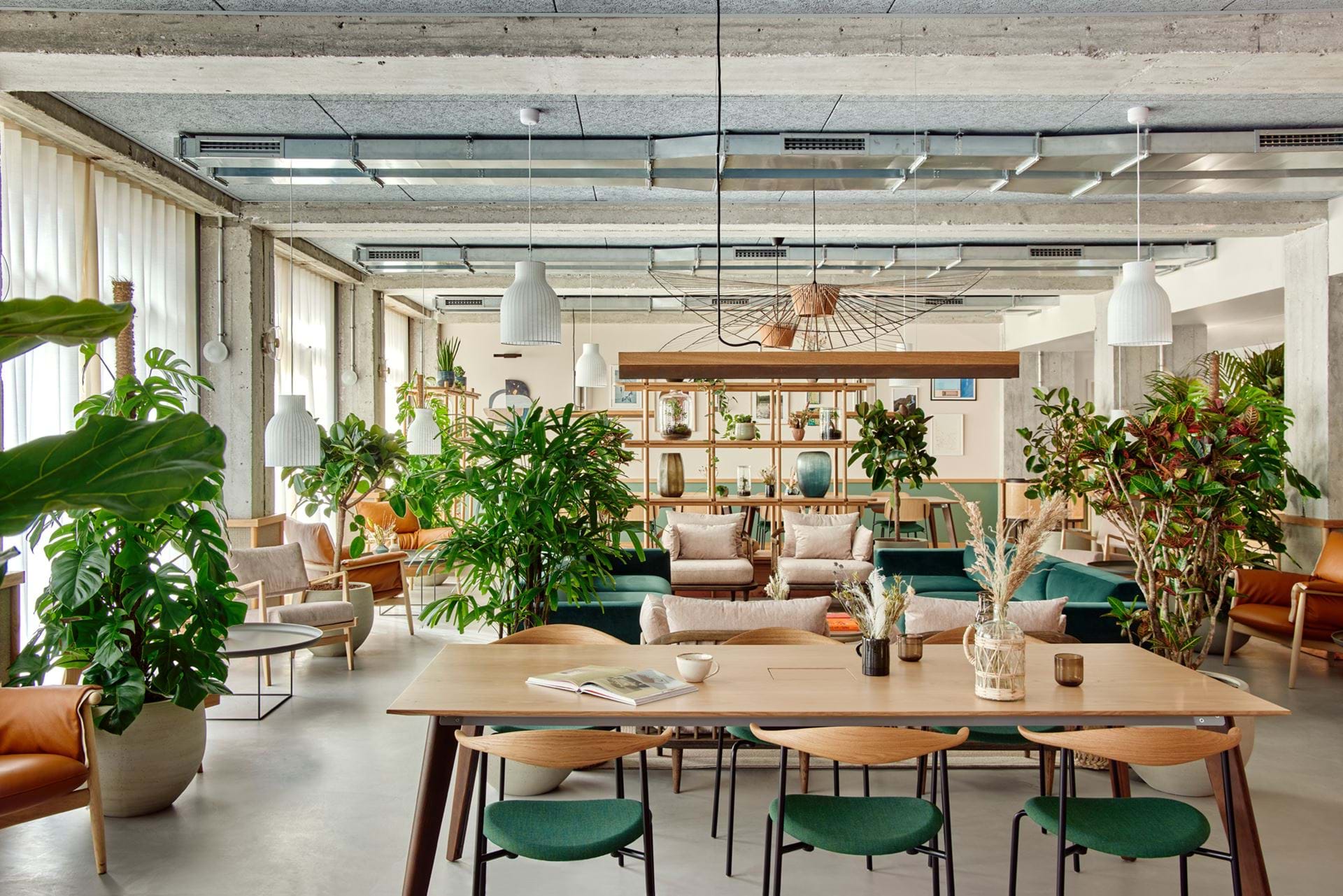 Munich: Schwan Locke Bar | Design-led aparthotels, Locke